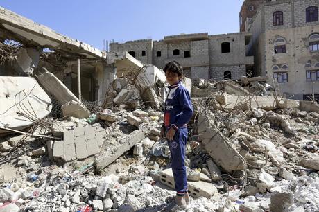 Yémen : déjà exsangue, la population civile à nouveau prise dans les combats