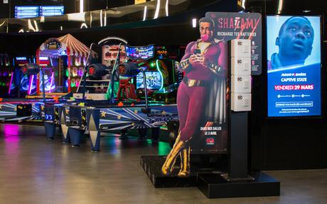 Shazam! recharge ta batterie dans le métro ! Shazam! recharge ta batterie dans le métro !