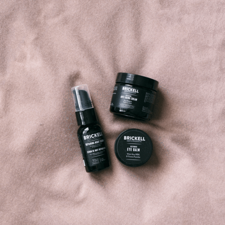 Comment la routine des soins de la peau de vos hommes devrait changer pour l’hiver Comment la routine des soins de la peau de vos hommes devrait changer pour l’hiver