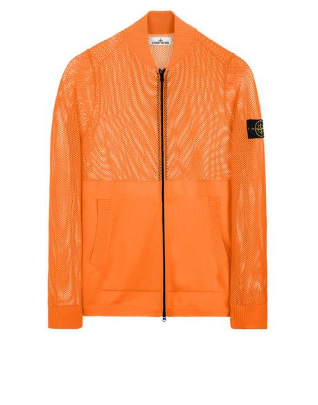 Stone Island mise sur le Orange Fluo pour sa collection SS19