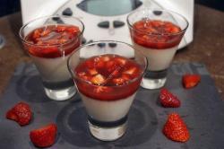 pana cotta au chocolat blanc et aux fraises au thermomix de Vorwerk pana cotta au chocolat blanc et aux fraises au thermomix de Vorwerk