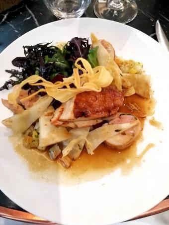 Cuisses et suprème de poulet © Gourmets&co Cuisses et suprème de poulet © Gourmets&co