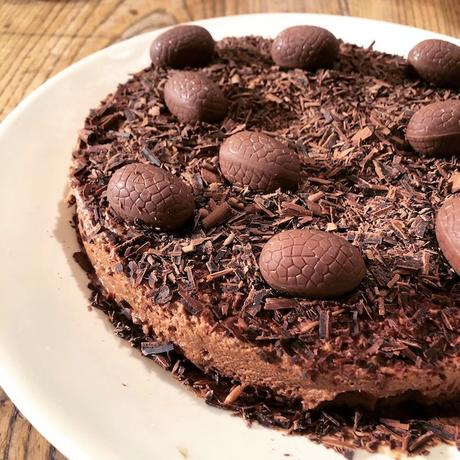 gâteau de pâques en mousse au chocolat