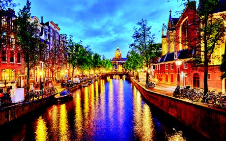 Le Gâteau Spatial d'Amsterdam