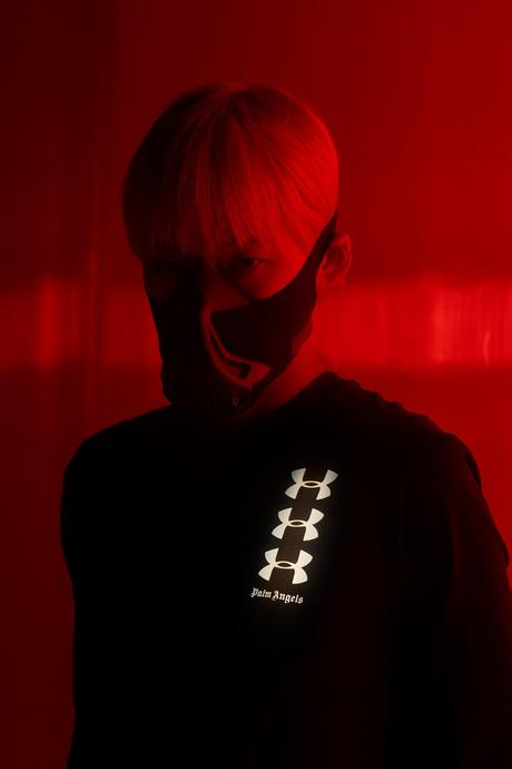 La collaboration entre Palm Angels et Under Armour est faite avec des tissus réactifs Une collaboration Palm Angels x Under Armour sous infrarouges