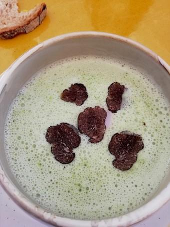 Velouté de mache, œuf parfait © Gourmets&co Velouté de mache, œuf parfait © Gourmets&co