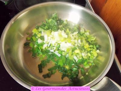 Oseille farcie au sarrasin et sauce aux orties (Vegan)