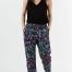   Pantalon en coton bio Tino Print Parrot Ekyog   
  Prix indicatif :  115€ sur le site  www.ekyog.com  