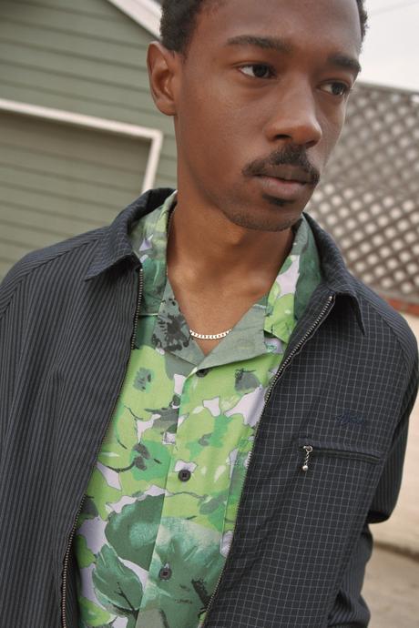 Stüssy présente sa collection Farther West dans un éditorial pour le magazine japonais Popeye Stüssy présente sa nouvelle collection dans un éditorial pour le magazine japonais Popeye