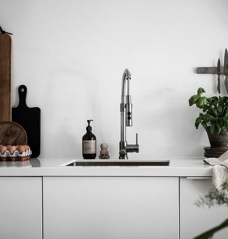 loft suédois cuisine lavabo blanc - blog déco - clem around the corner