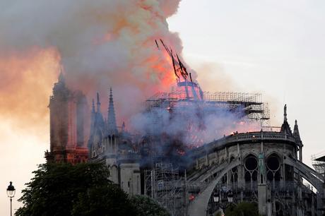 Notre-Dame de Paris: ses 17 petits et grands secrets aguja-central-notre-dame-catedral-incendio.jpg.pagespeed.ce.NX_MiHsZFw