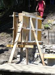 Démolition mur pisé