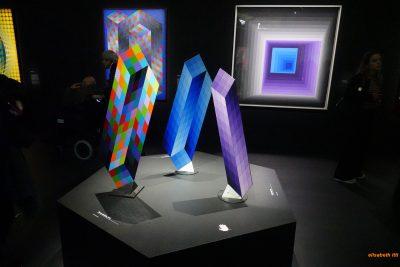 VASARELY, LE PARTAGE DES FORMES VASARELY, LE PARTAGE DES FORMES