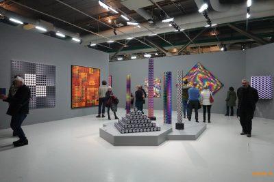 VASARELY, LE PARTAGE DES FORMES VASARELY, LE PARTAGE DES FORMES