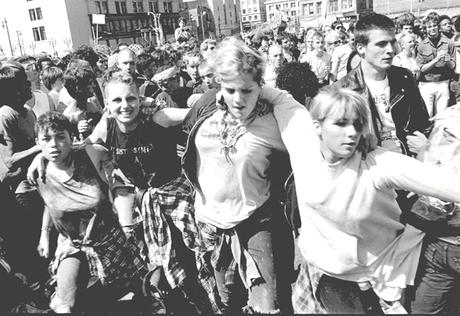 Blonde & Idiote Bassesse Inoubliable*************Reckless de Bryan Adams