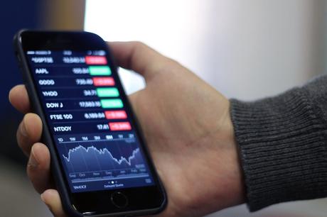Comment gérer ses investissements financiers sur son smartphone en 2019 ?