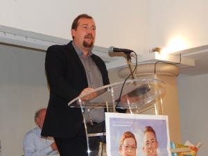 Le meeting des gens et pas celui de l’argent.