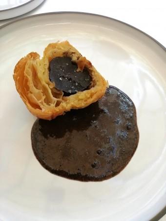 Chausson aux truffes © Gourmets&co