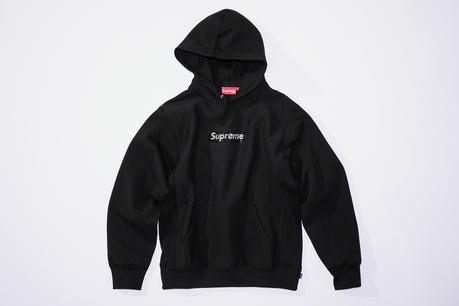 La collaboration Supreme x Swarovski est un symbole pour la marque