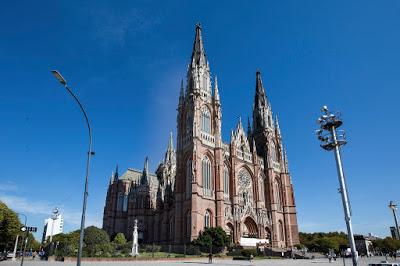 55 millions pour une cathédrale néo-gothique [Actu]