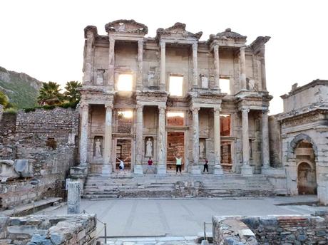 Lahmacun, pizza turque