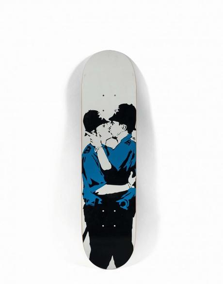 Artcurial organise une vente exceptionnelle avec des items Kaws, Supreme et Medicom