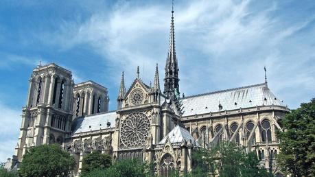 Pétition appellant à soutenir l'appel des 1170 membres de la communauté scientifique internationale concernant la reconstruction de Notre-Dame de Paris.