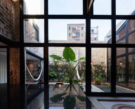 El Teatro, une incroyable maison dans un ancien théâtre de Barcelone