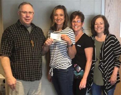 Epsilon Sigma Alpha organise une levée de fonds pour une dégustation de vin et de bière
– Fabrication de bière Epsilon Sigma Alpha organise une levée de fonds pour une dégustation de vin et de bière
– Fabrication de bière