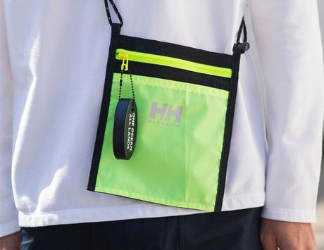 Nanamica et Helly Hansen font équipe et drop de nouvelles sacoches