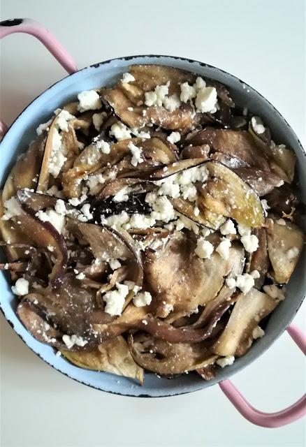 Aubergines à la tomate & à la feta Aubergines à la tomate & à la feta