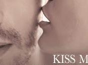 Kiss Emma Green