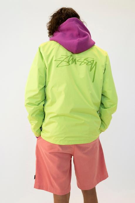 Stüssy présente sa collection SU19 avec en prime un édito signé Mark Lebon Stüssy présente sa collection SU19 avec en prime un édito signé Mark Lebon