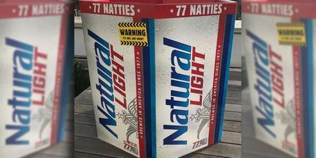 Natural Light embauche des stagiaires pour boire de la bière à 40 $ l'heure
 – Brasserie artisanale