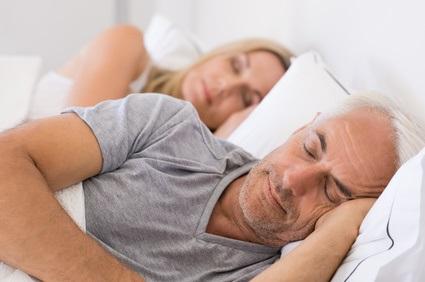 Le stress oxydatif, impliqué dans le vieillissement et les maladies dégénératives, entraîne aussi le sommeil Le stress oxydatif, impliqué dans le vieillissement et les maladies dégénératives, entraîne aussi le sommeil