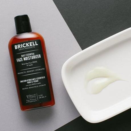 Meilleure routine de soins de la peau pour hommes pour les employés de bureau