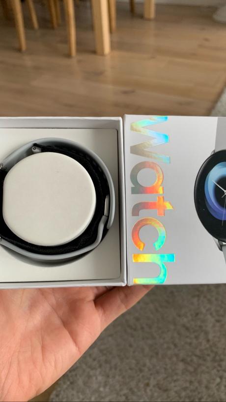 Mon avis sur la montre connectée Galaxy Watch active de Samsung ! Mon avis sur la montre connectée Galaxy Watch active de Samsung !