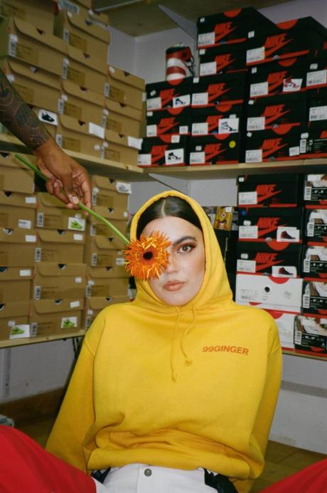 Le collectif 99Ginger sort un nouveau mix accompagné d’une capsule colorée Le collectif 99Ginger sort un nouveau mix accompagné d’une capsule colorée
