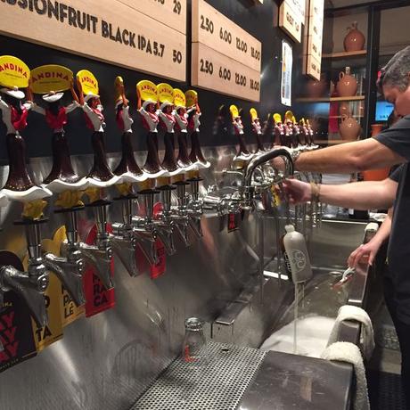 Craft Beer Crawl – Brasseries artisanales de Vancouver Est
 – Artisan Brasseur