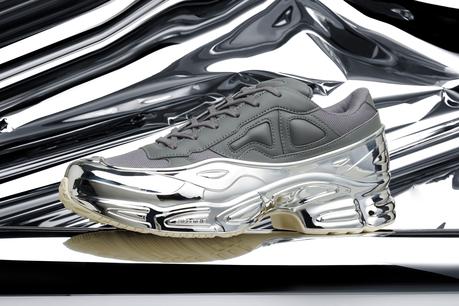 Raf Simons présente 6 Ozweego en chrome pour adidas Raf Simons présente 6 Ozweego en chrome pour adidas