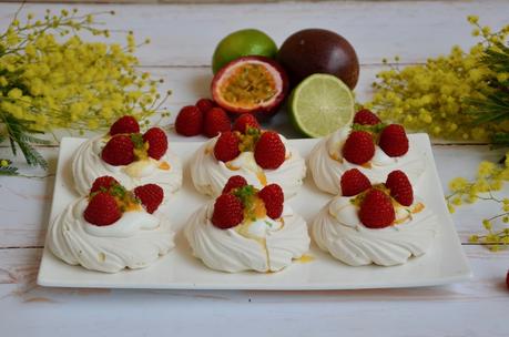 Pavlovas framboises, passion et citron vert