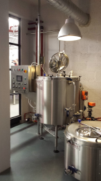 Première brasserie «expérientielle» du Royaume-Uni – Drygate Brewery, Glasgow.
 – Artisan Brasseur