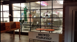 Première brasserie «expérientielle» du Royaume-Uni – Drygate Brewery, Glasgow.
 – Artisan Brasseur