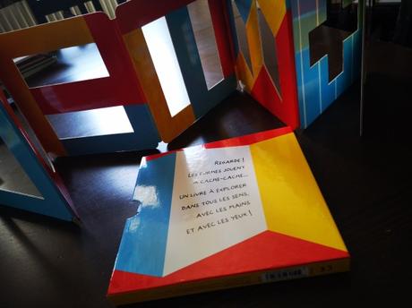 Formes ! de Hervé Tullet Formes ! de Hervé Tullet