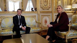 Macron joue gros