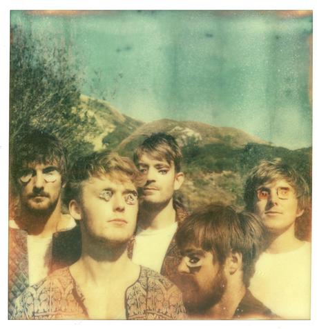 Plastic Mermaids - Suddendly Everyone Explodes