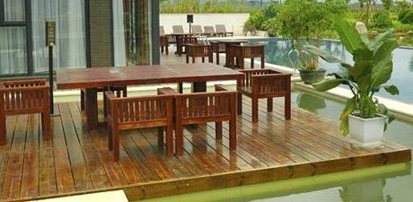 composite wood decking how to choose between composite and wood decking for your home homeowner composite wood decking reviews