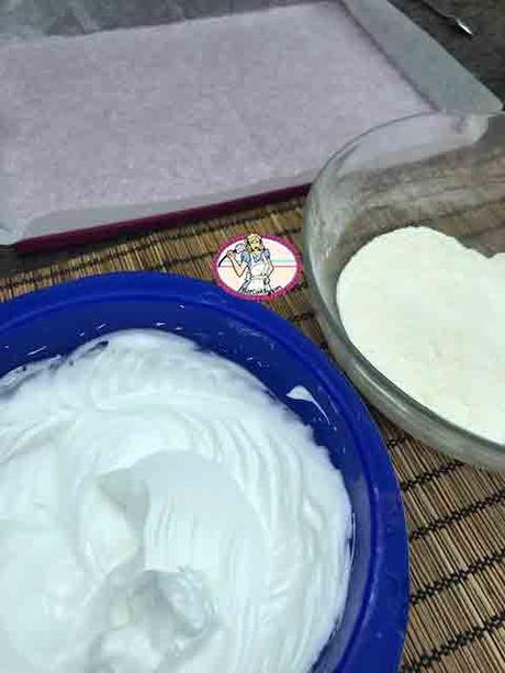 Entremets lait d’amande et fraise Entremets lait d’amande et fraise