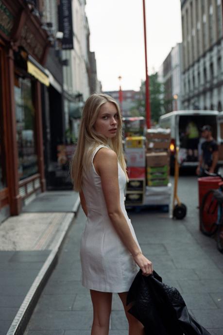 Look At Me Now : Maria Zachariassen par Jules Dalod-Danesi (exclusif) Look At Me Now : Maria Zachariassen par Jules Dalod-Danesi (exclusif)