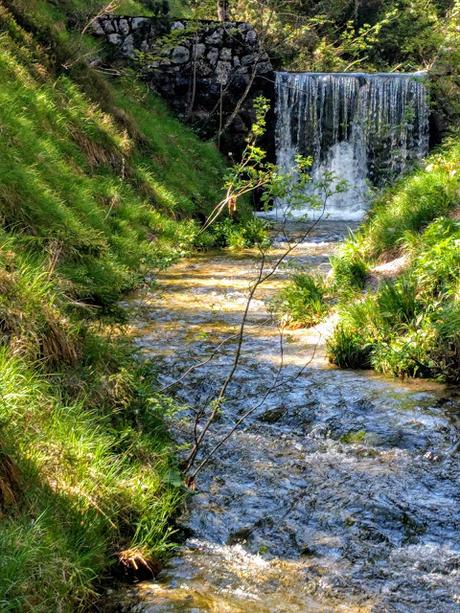Wasserfälle / Cascades - Mittenwald - Laintal - 01.06. 19 - 10 Bilder.
